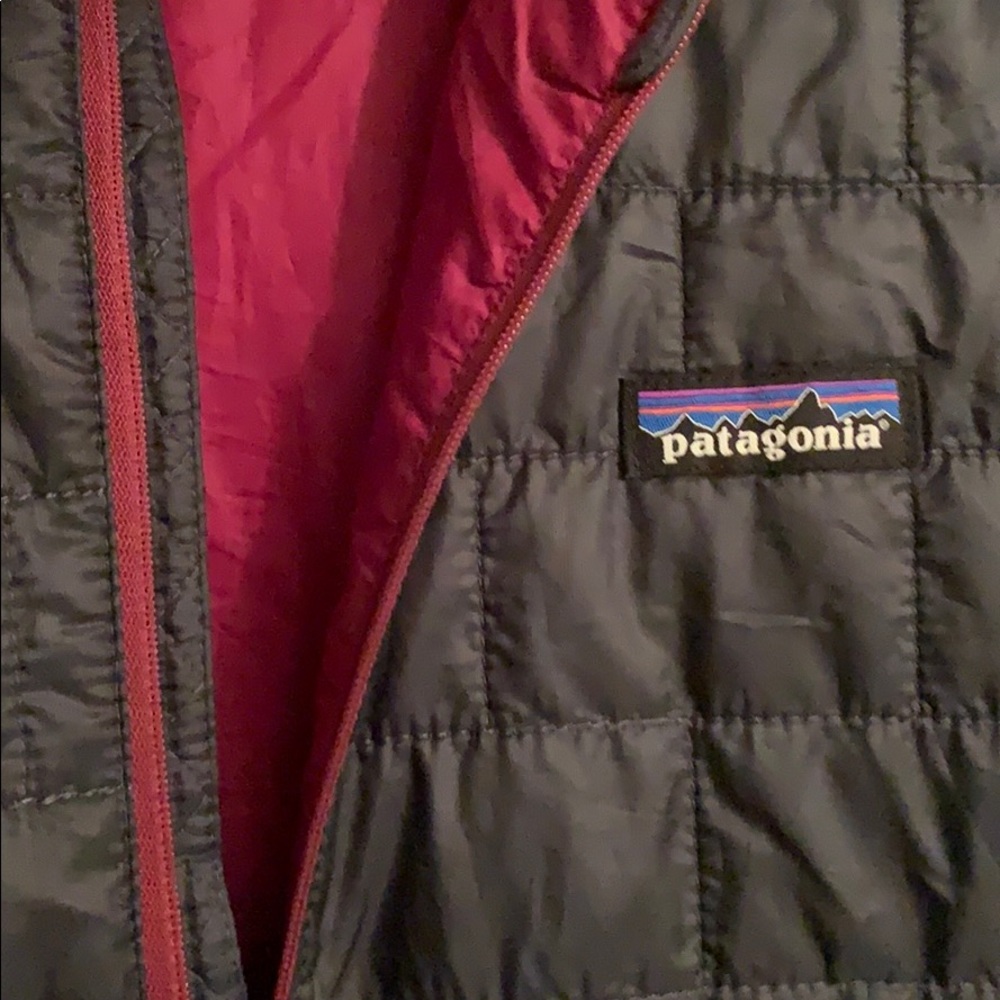 Patagonia medium women’s half-zip nano puff grey